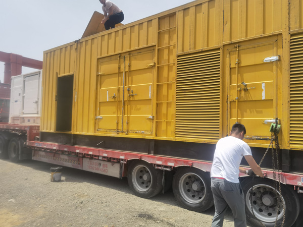 大同除了负载情况和发动机维护,还有哪些因素会影响 200kw 柴油发电机的油耗?