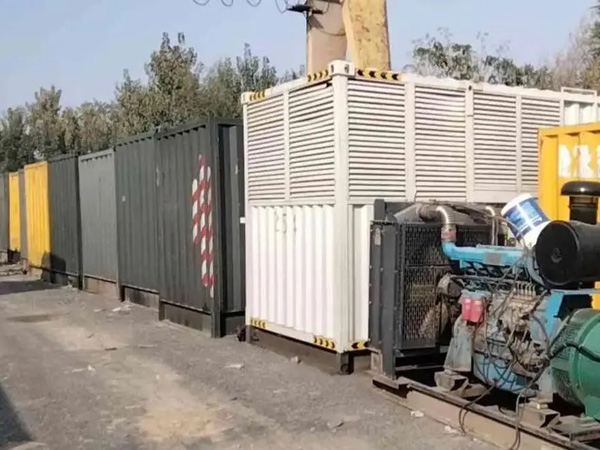 大同200KW柴油发电机机组每小时油耗是多少？